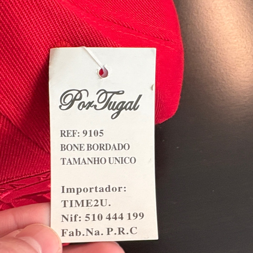 Red Madeira Embroidered Cap - Picture 4 of 5